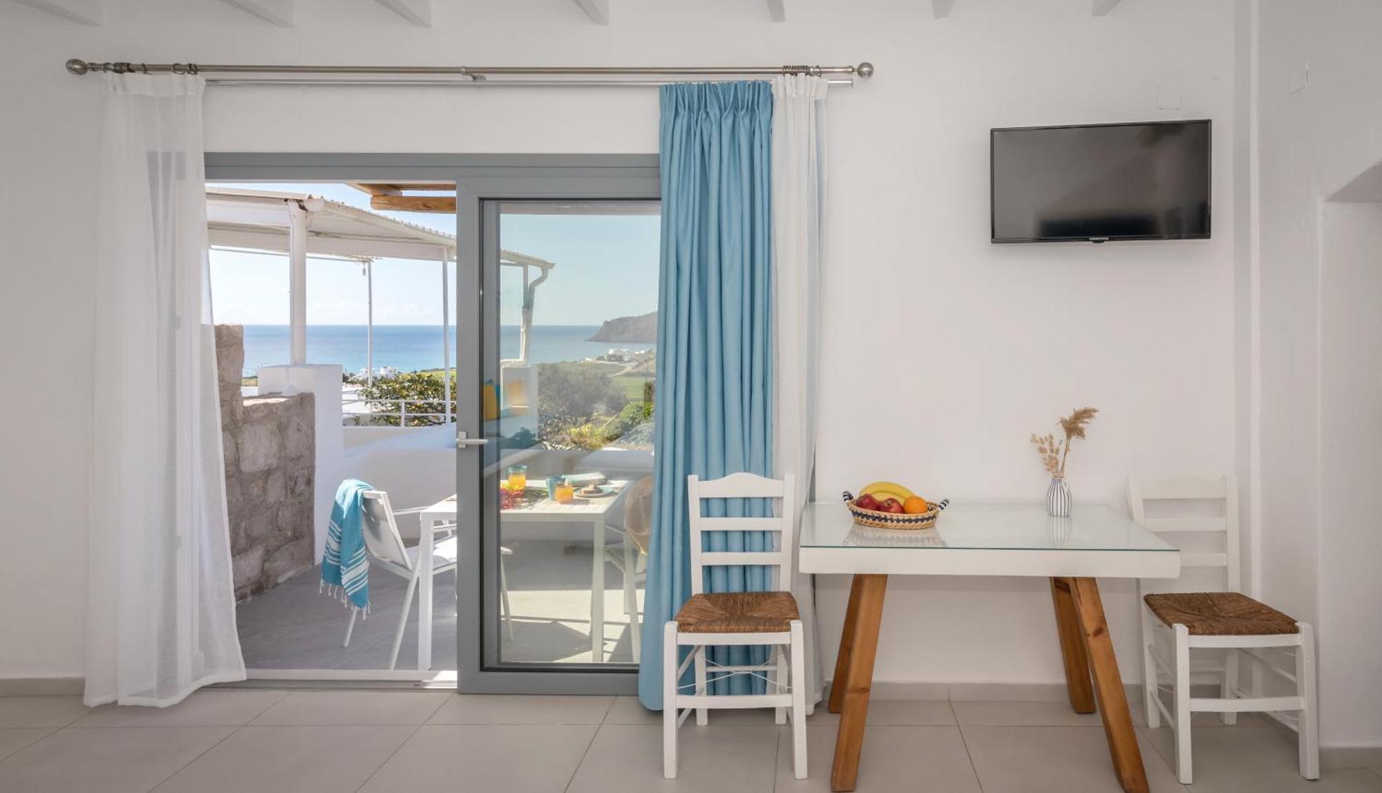 Sarantis Suites & Apartments Provatas Exterior photo