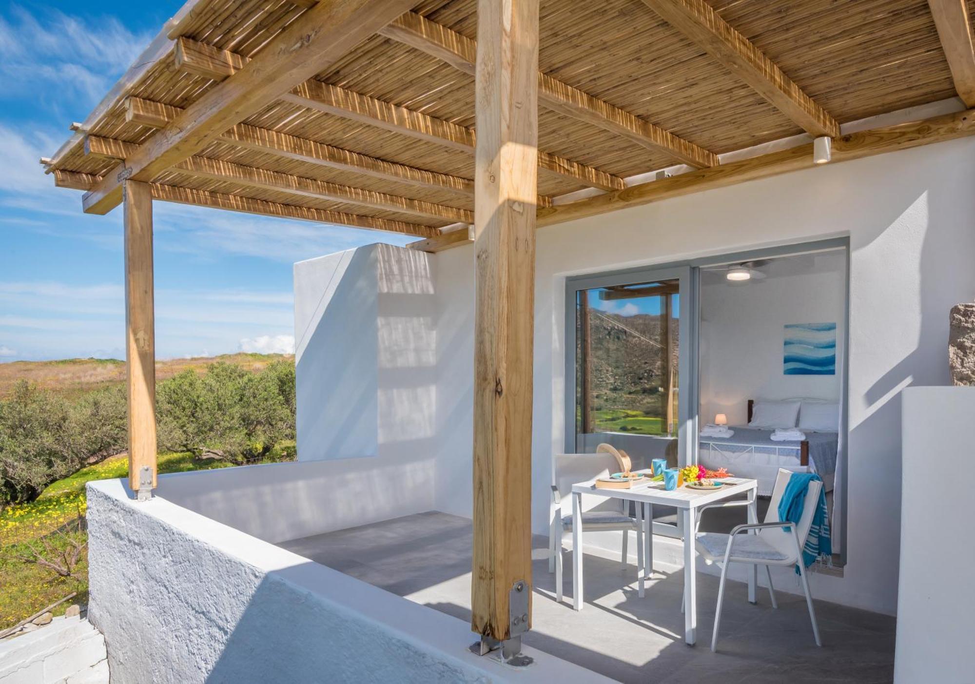 Sarantis Suites & Apartments Provatas Exterior photo